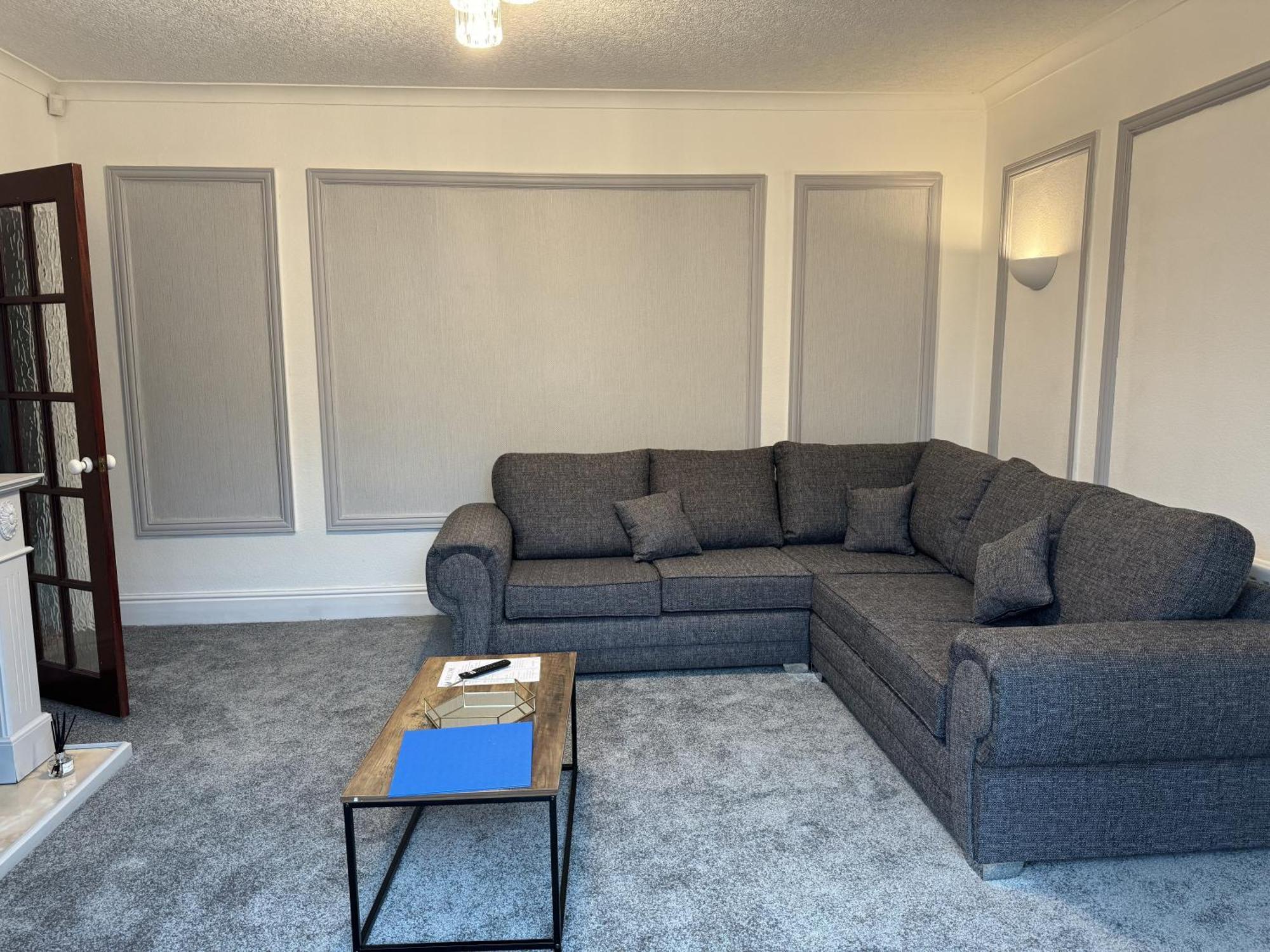 Huge 9 Bed Property Sleeps 17, Near Nec, City Centre, Hs2 Birmingham Eksteriør bilde