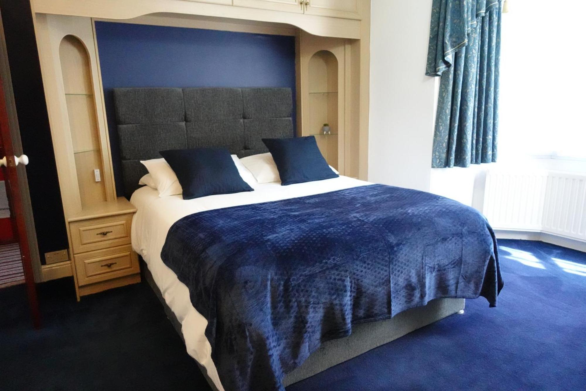 Huge 9 Bed Property Sleeps 17, Near Nec, City Centre, Hs2 Birmingham Eksteriør bilde