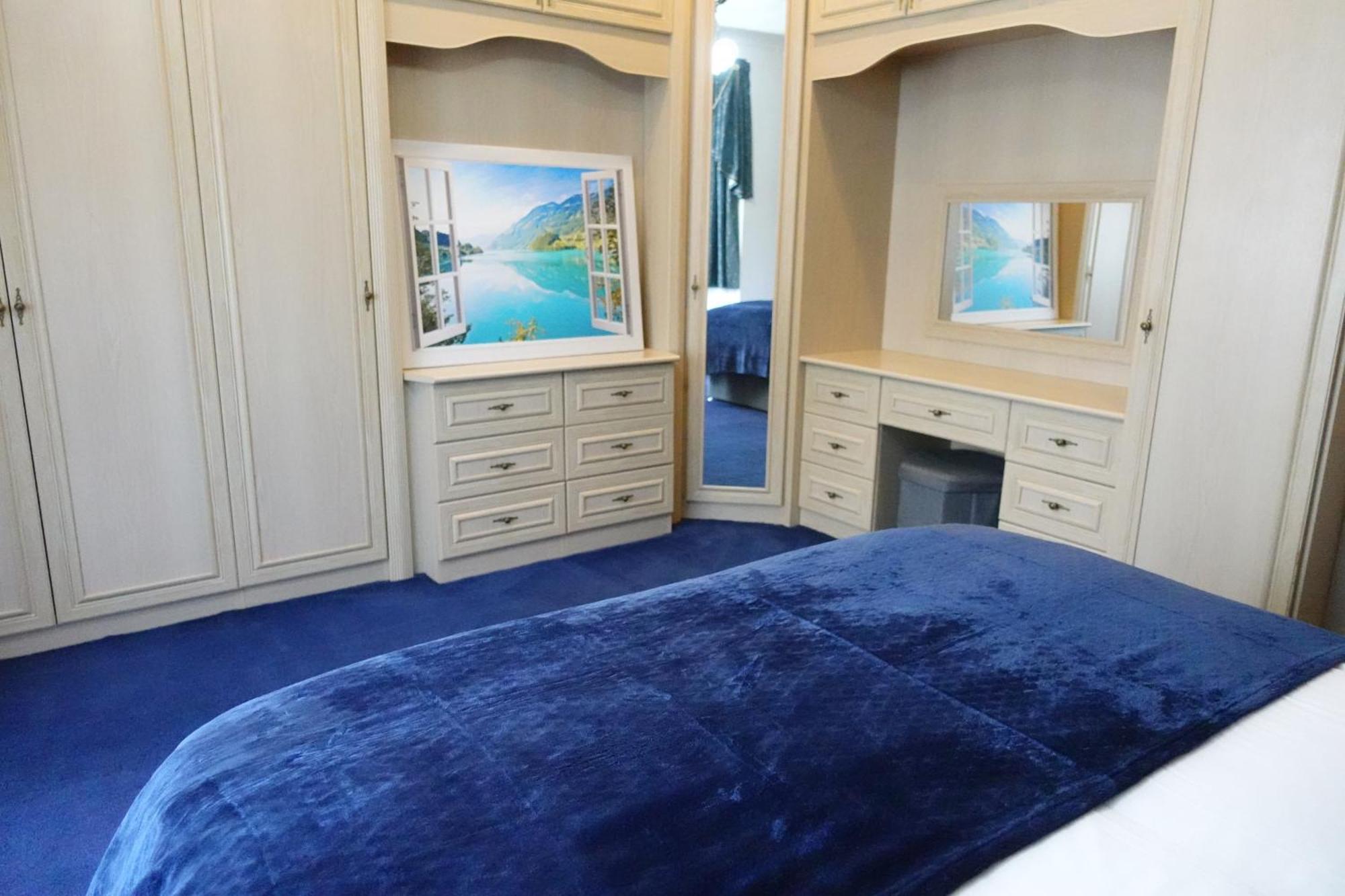 Huge 9 Bed Property Sleeps 17, Near Nec, City Centre, Hs2 Birmingham Eksteriør bilde